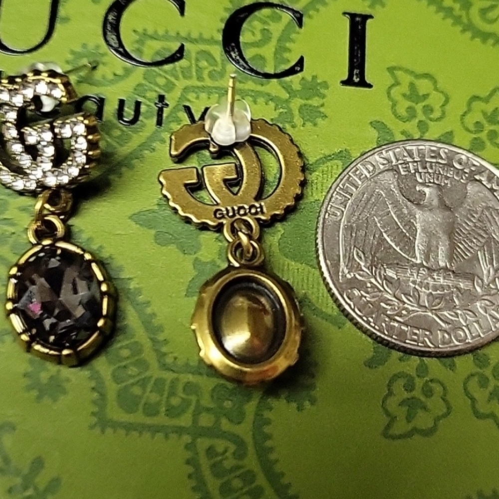 BUNDLE DEAL🎁 3 Pc. LOT, Louis Vuitton Brooch& Earings, Gucci Earings, Dustbags - Picture 6 of 7